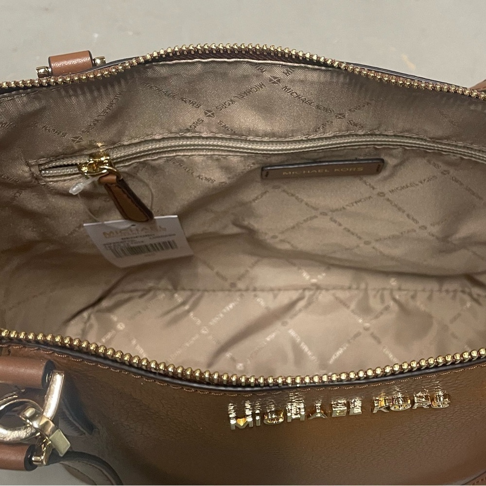 Michael Kors Bedford pebble leather tote bag - Picture 7 of 7